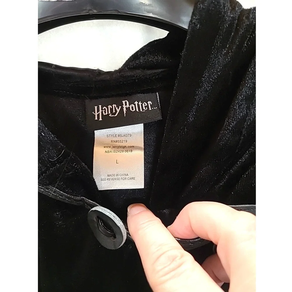 Harry Potter Black Velour Hogwarts 4 Houses Robe  Size Large Cosplay Fantasy